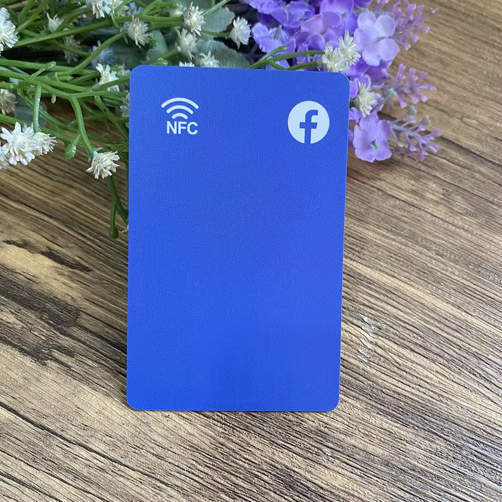 Carte NFC Facebook bleue